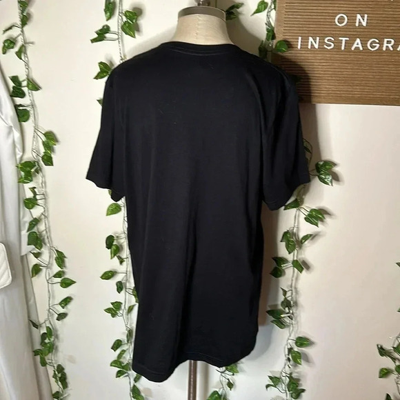 Ghostface SCREAM “Let’s Watch Scary Movies” Graphic Tee - Picture 4 of 5